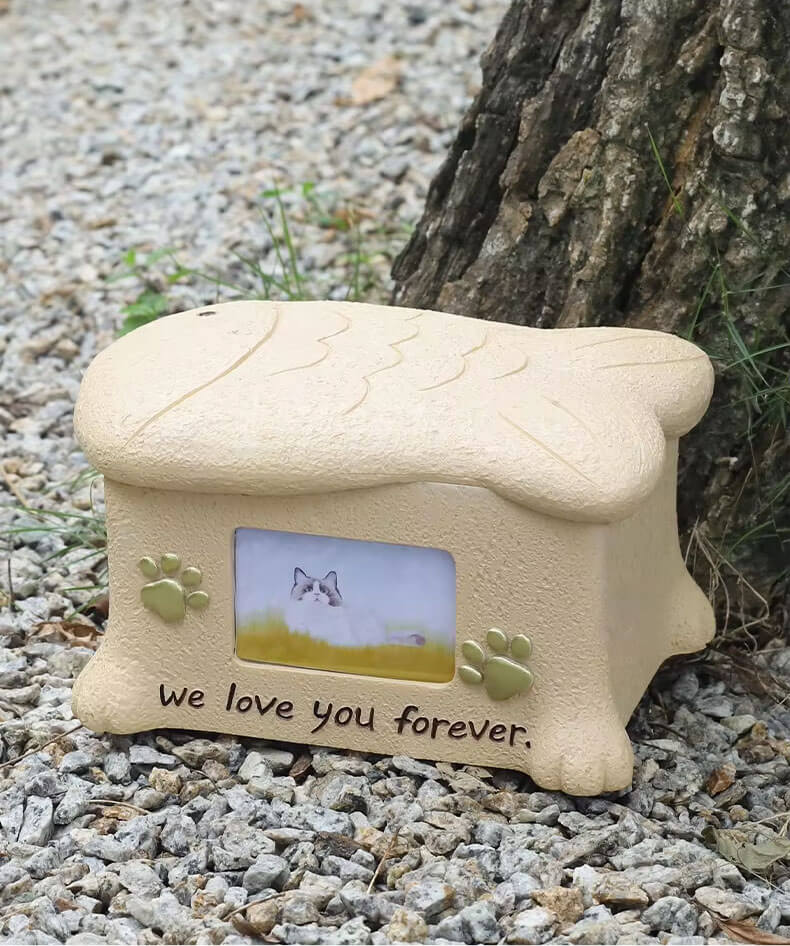 pet urn